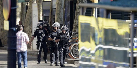 Urgent : Le groupe Etat islamique revendique l’attentat de Barcelone, deux personnes arrêtées, 13 morts et près de 80 blessés