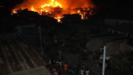 Guinée:Le plus grand marché du pays ravagé par un incendie à Conakry