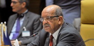 Lutte contre le financement du terrorisme: Messahel réitère à Paris la position algérienne pour la promotion de solutions politiques aux crises