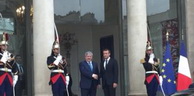 Le président français reçoit le Premier ministre Ahmed Ouyahia