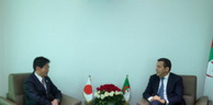 Coopération commerciale : Djellab examine la coopération bilatérale avec le ministre délégué japonais et le président du parlement du Malawi