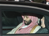 Vidéo: Le prince héritier saoudien est arrivé en Algérie