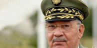 ANP: Gaïd Salah en visite à l’Académie militaire de Cherchell