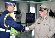 d-gaid-salah-preside-mardi-une-ceremonie-en-lhonneur-des-meilleurs-laureats-des-cadets-de-la-nation-5a48d