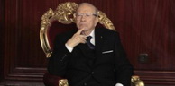 La Tunisie pleure son président, prépare une élection pour septembre