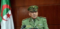Tout en insistant sur la nécessité de sauvegarder la sécurité et la stabilité de l’Algérie: Gaïd Salah dénonce les tentatives visant à détruire le lien de confiance entre le peuple et son armée