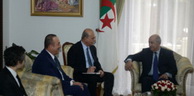 Audience: Le Président Tebboune reçoit le ministre turc des Affaires étrangères