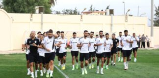 EN: Un effectif chahuté, mais…