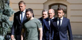 Ukraine: Emmanuel Macron et Volodymyr Zelensky se sont entretenus au téléphone