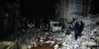 Séisme en Turquie : le bilan provisoire passe à 912 morts (Erdogan)