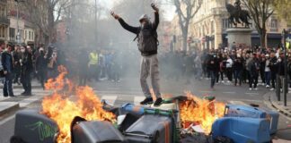 Manifestations en France: 457 interpellations, 441 policiers et gendarmes blessés