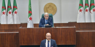 Parlement: Le ministre de la Communication présente le projet de loi organique relatif à l’information