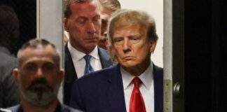 Etats-Unis: L’ex Président Trump devant un juge, une première historique