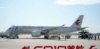 Le premier avion de ligne de conception chinoise décolle pour son vol commercial inaugural AVIATION CHINOISE