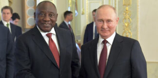 Guerre en Ukraine: Le Président Poutine discute avec les médiateurs africains d’une initiative de paix à Kiev