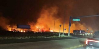 Etats-Unis: incendies fulgurants à Hawaï, évacuations en cours