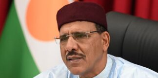 Coup d’État au Niger: Le président déchu Bazoum sera accusé de haute trahison, selon les militaires