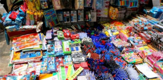 Mascara: Forte affluence à l’ouverture du salon des fournitures scolaires