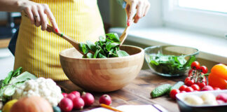 Voici comment manger sainement chaque jour de la semaine, selon Harvard