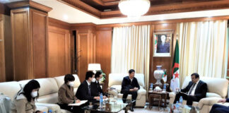 Mines: Arkab reçoit les responsables de groupes chinois dans le cadre de l’examen du projet d’exploitation de la mine de Gara Djebilet