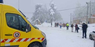 Tizi-Ouzou: Sauvetage de 5 personnes bloquées par la neige à Aswe