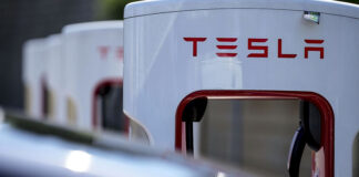 Tesla rappelle 1,6 million de voitures pour un nouveau problème de sécurité