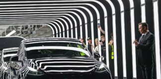 Tesla rappelle plus de 2 millions de véhicules électriques pour une alerte lumineuse trop petite