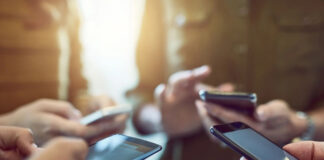 Téléphonie mobile: L’ ARPCE annonce un taux de pénétration de 116,5% en 2023 en Algérie