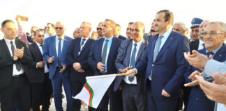 Biskra: Pose de la première pierre d’une centrale solaire et d’un transformateur électrique
