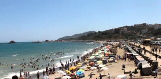 Tourisme: Priorité aux professionnels pour la gestion des plages lors de la prochaine saison estivale