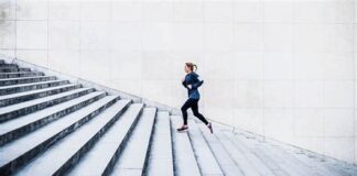 Monter les escaliers plus souvent: Une astuce pour prolonger son espérance de vie