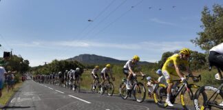 Cyclisme-Tour de France: Départ de la 20e étape entre Nice et le col de la Couillole