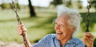 Le vieillissement n’est pas linéaire: Il y a deux âges où le corps « bascule »