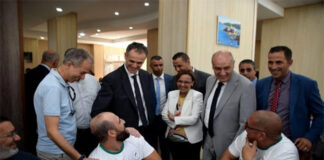 Paralympiques-2024: Hammad et Krikou rendent visite aux athlètes algériens à Fouka