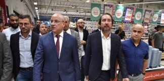 Commerce Zitouni inaugure le «Four Weeks Market» au centre commercial «Marina Mall» FOUR WEEKS