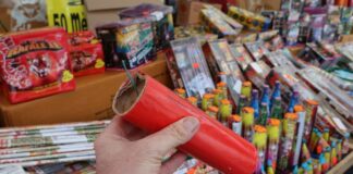 Oran: Saisie de plus de 150.000 pétards et produits pyrotechniques