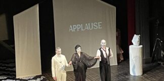 Bejaia: La pièce « L’Ours » de Tchekhov présentée dans une verve intacte au FITB