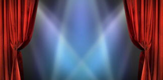 Bejaïa: « Lehwawi » une adaptation de la pièce de théâtre « Le chant du cygne » de Tchekhov accroche le public