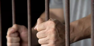 Tribunal de Sidi M’hamed: 10 individus placés en détention provisoire pour trafic de stupéfiants et blanchiment d’argent et trafic de stupéfiants