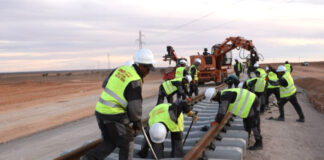 Bechar: Les travaux de projet ferroviaire Bechar-Tindouf-Gara Djebilet « avancent à une bonne cadence »