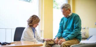 Les premiers signes de l’ostéoporose à ne pas ignorer