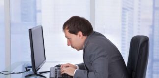 Rester assis trop longtemps: Un danger silencieux pour votre cœur