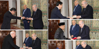 Diplomatie: Le président de la République reçoit les lettres de créances de cinq nouveaux ambassadeurs auprès de l’Algérie