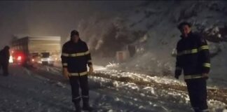 Tizi-Ouzou : 25 personnes bloquées par la neige à Boghni secourues