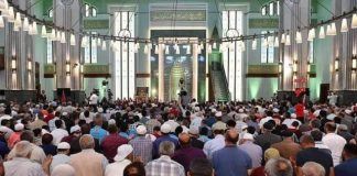 Prière des Tarawih à Oran: Un moment de communion entre les générations