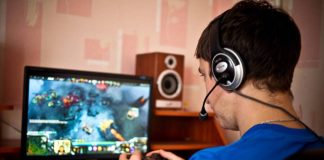 Les jeux vidéo aident les garçons, les réseaux sociaux nuisent aux filles