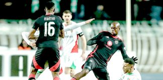 Ligue des champions: Le MCA touché, mais pas encore coulé