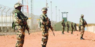 Compte tenu des tensions régionales et mondiales et leurs répercussions: La consolidation de la cohésion nationale et le renforcement du front interne, plus que jamais exigées