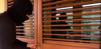 Batna: Quatre individus impliqués dans des vols commis à l’intérieur de commerces arrêtés