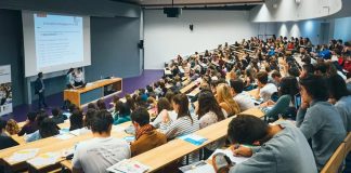 Dans un message à l’occasion de la journée nationale de l’étudiant: Le président de la République salue le rôle de la jeunesse dans l’édification d’une Algérie forte et victorieuse